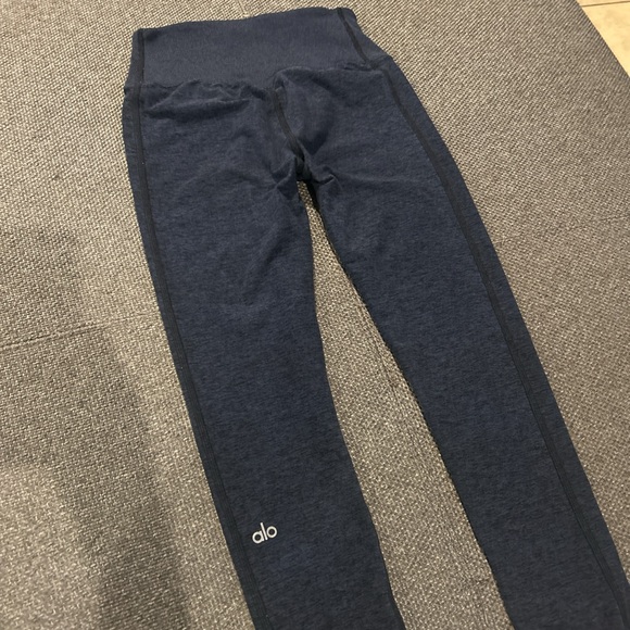 ALO Yoga Pants - ALO Yoga 7/8 High Waisted Airlift Navy Leggings